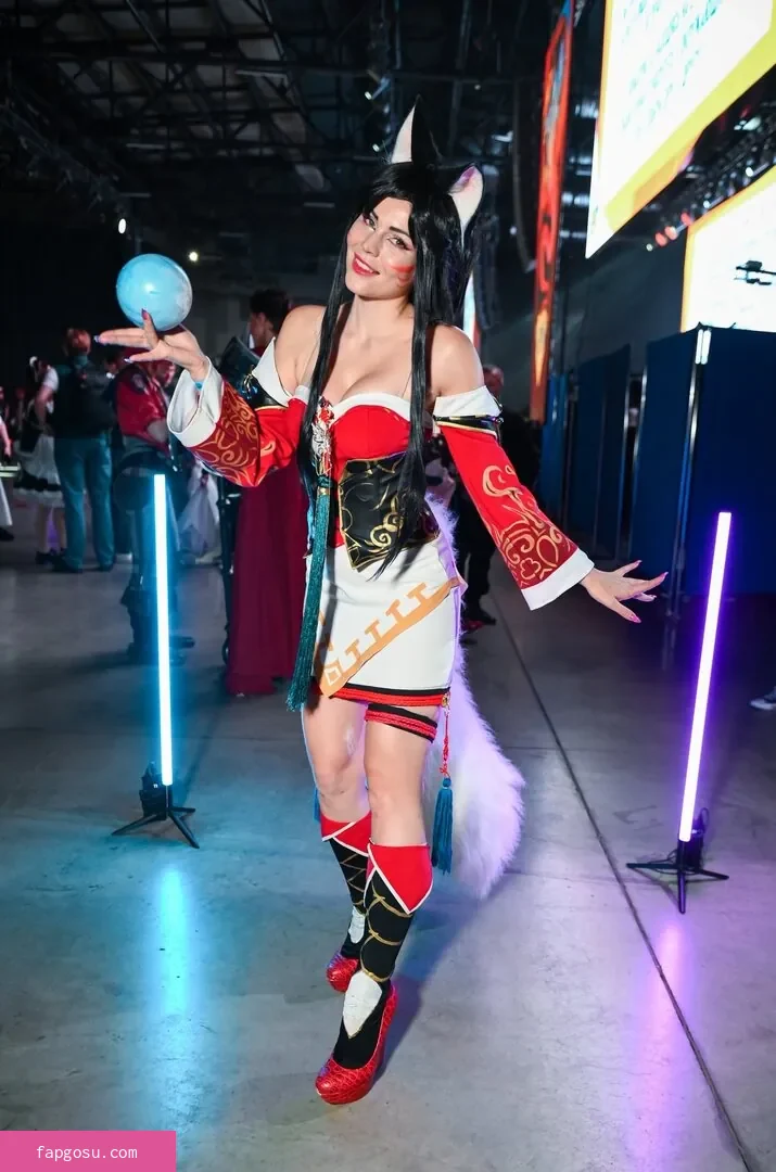 Anya Ichios