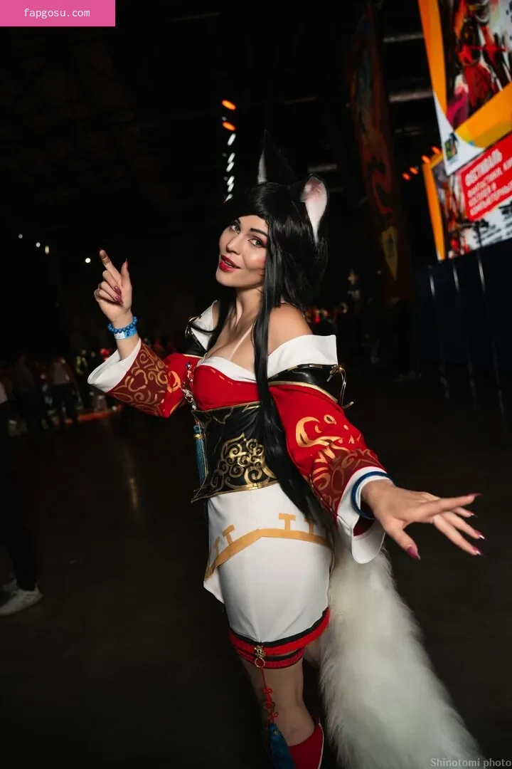 Anya Ichios