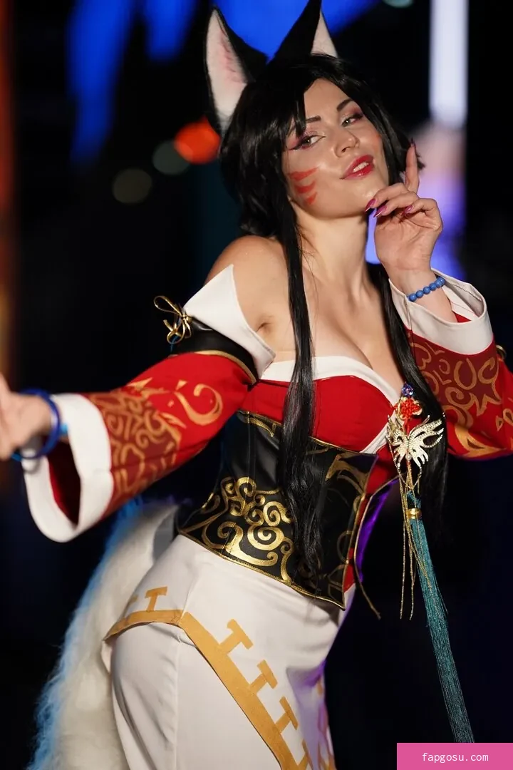 Anya Ichios