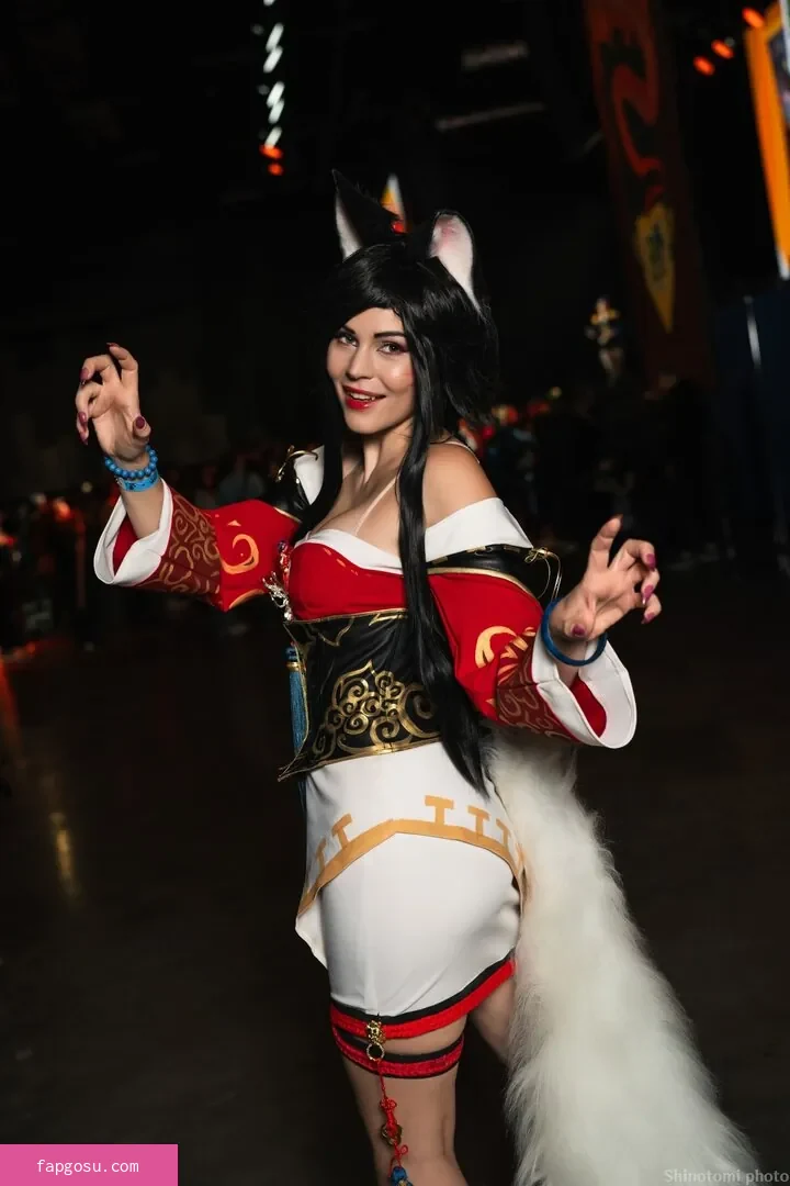 Anya Ichios