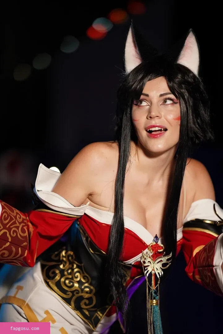 Anya Ichios