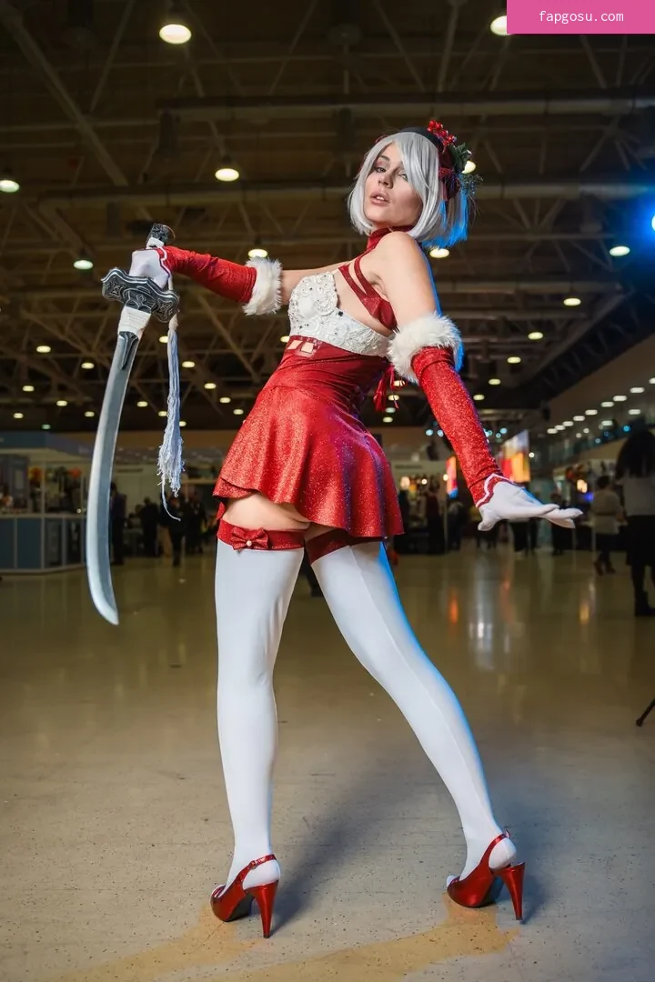 Anya Ichios