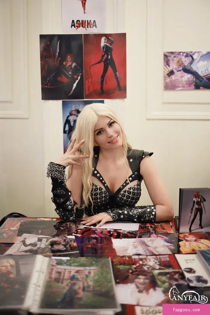 Anya Ichios