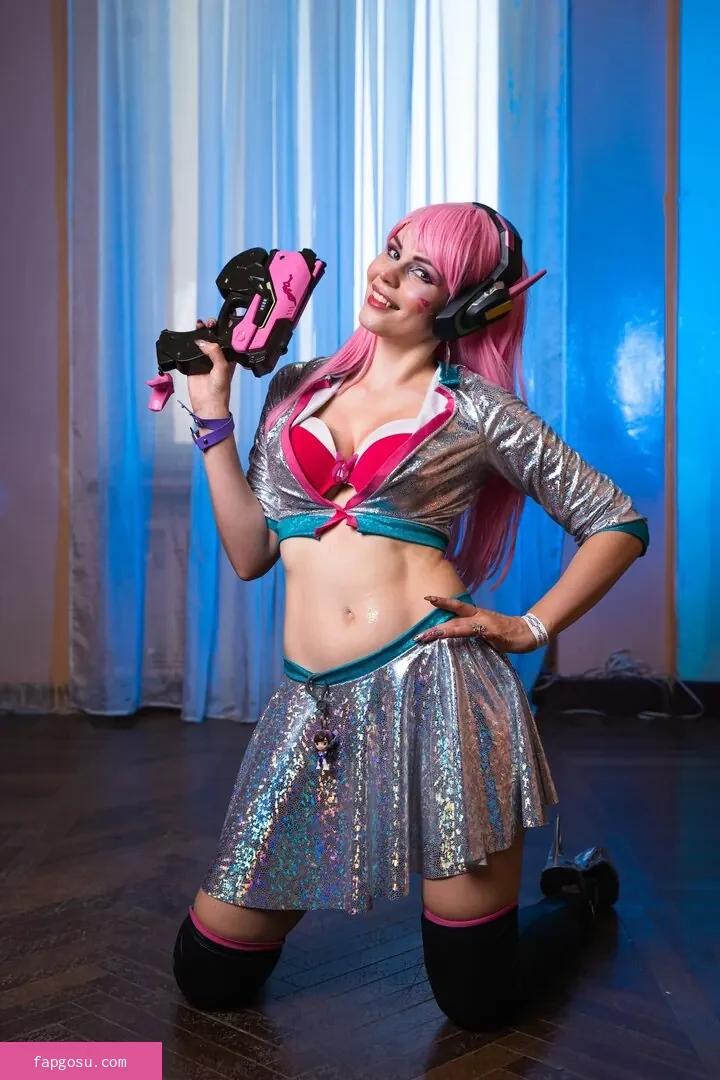 Anya Ichios