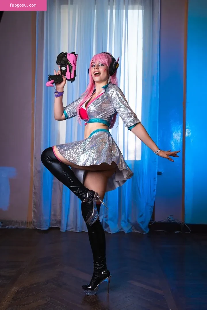 Anya Ichios