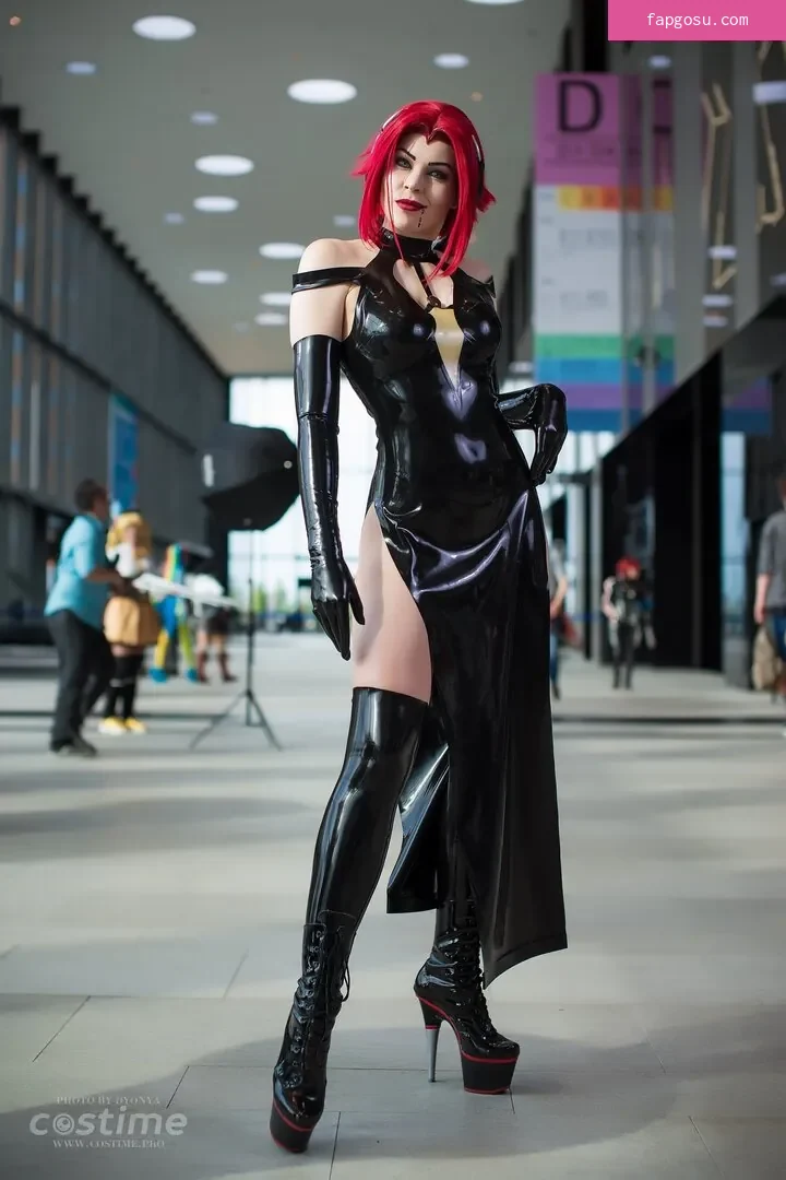 Anya Ichios