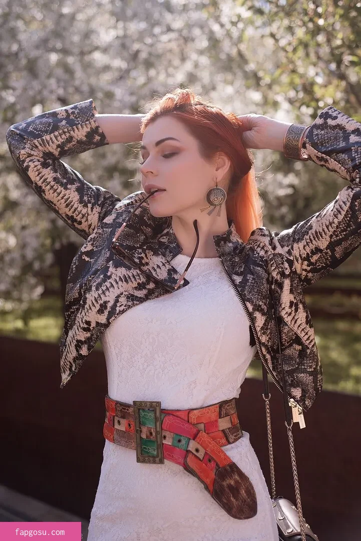 Anya Ichios