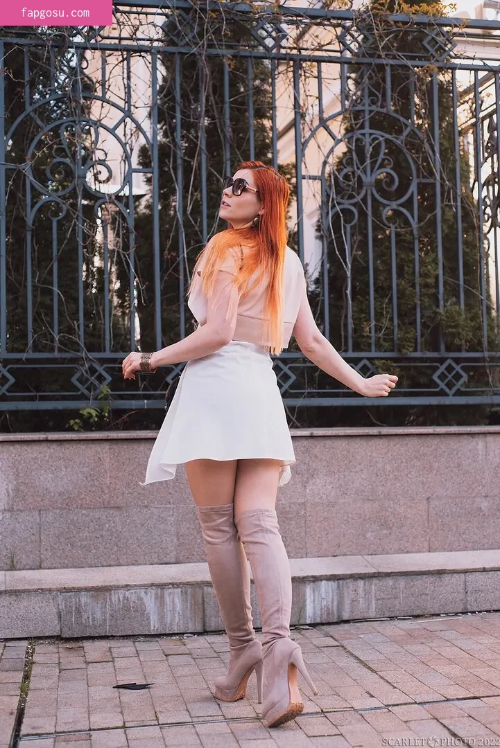Anya Ichios