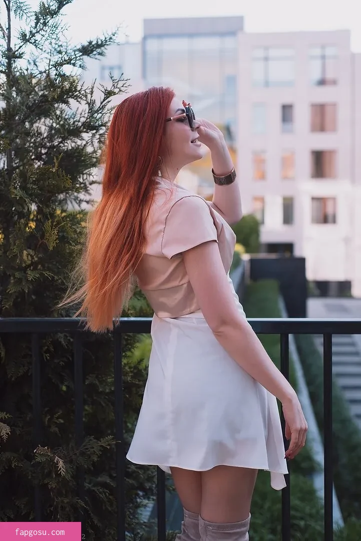 Anya Ichios