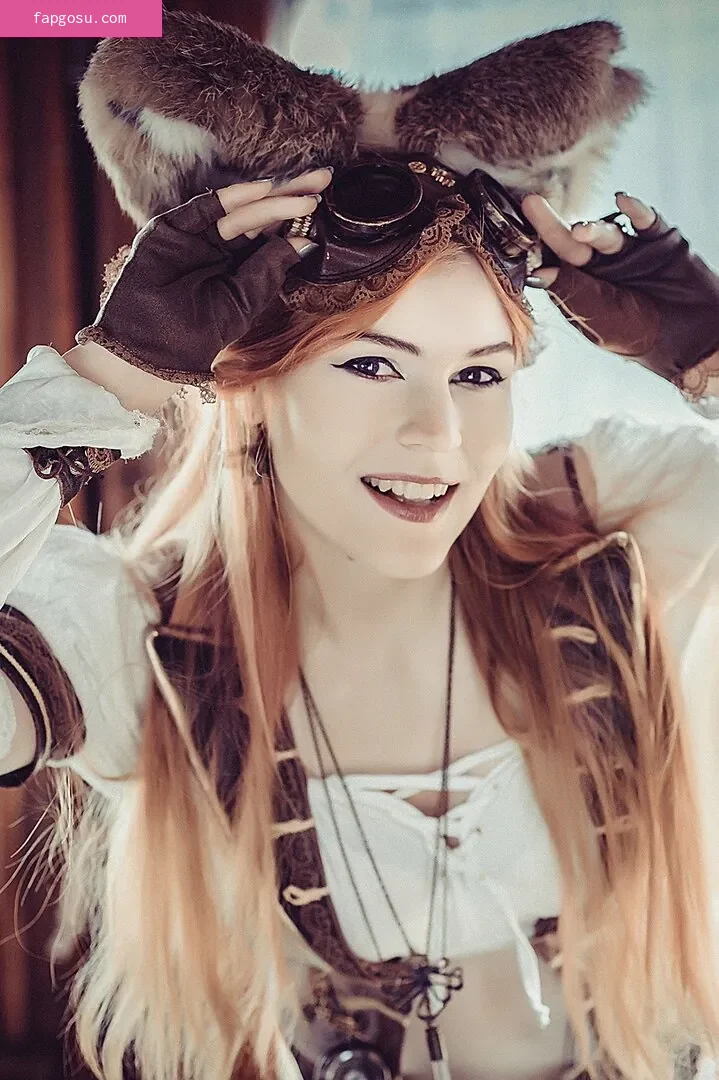 Anya Ichios