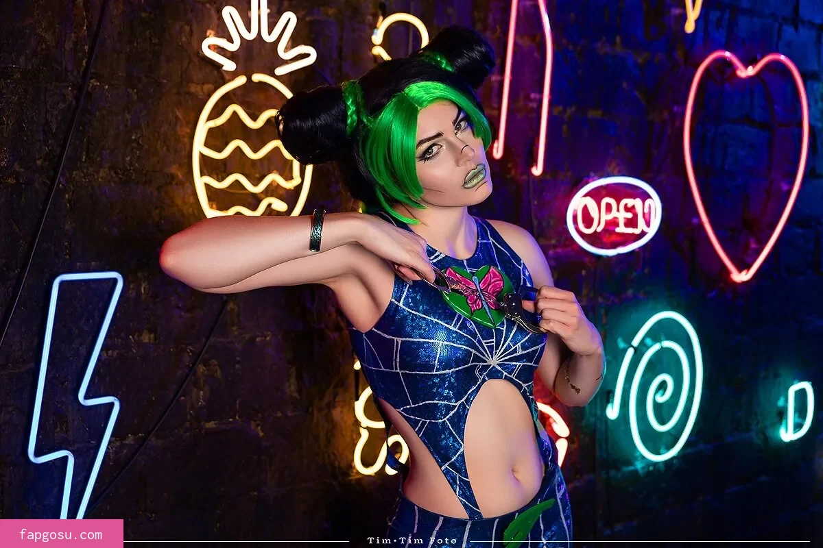 Anya Ichios