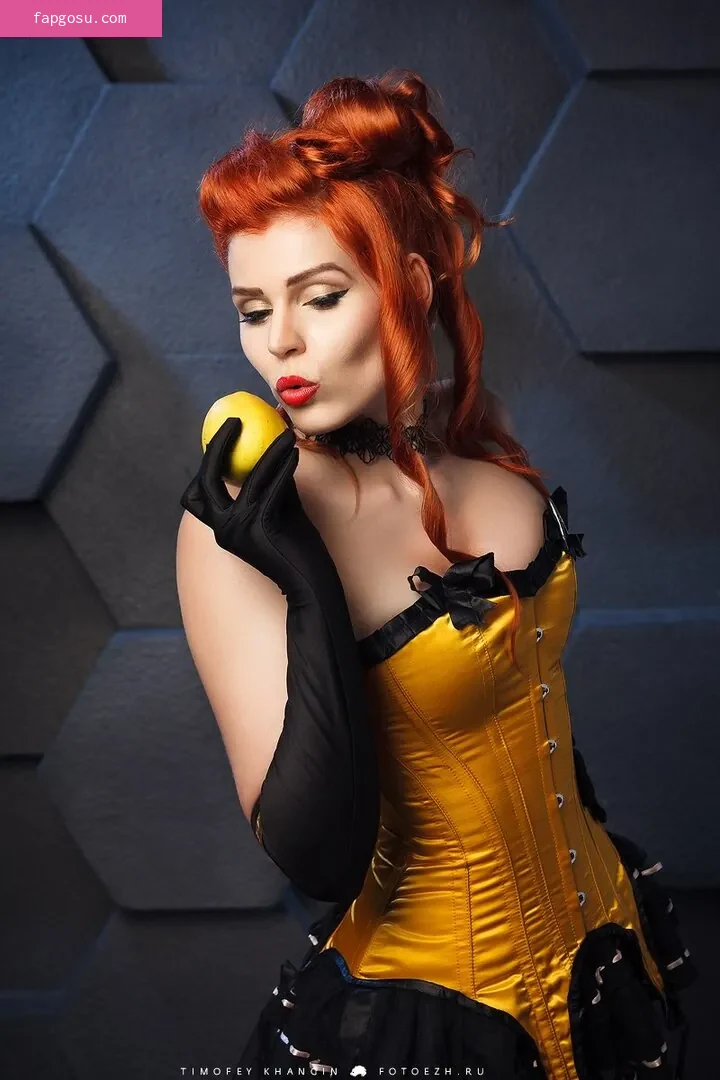 Anya Ichios