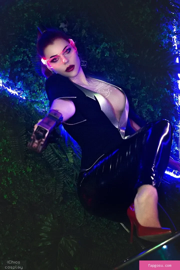 Anya Ichios