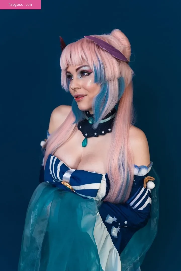 Anya Ichios