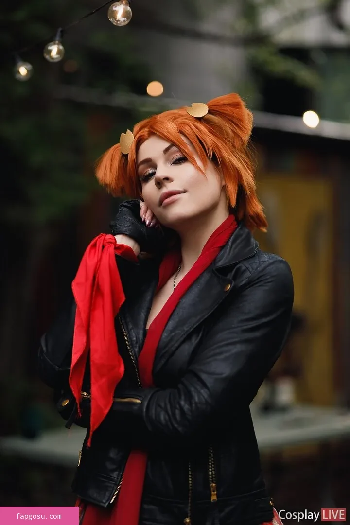 Anya Ichios