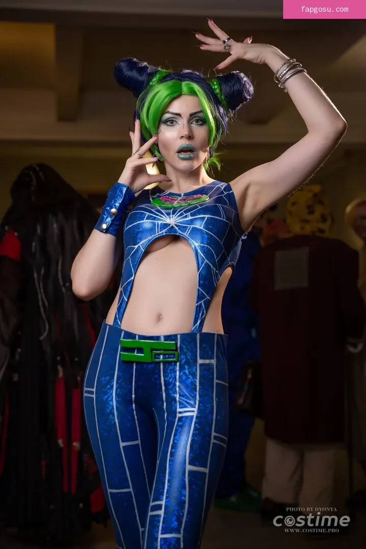 Anya Ichios