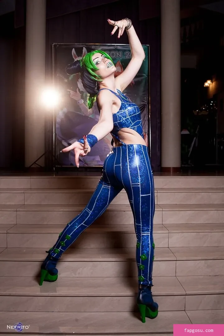 Anya Ichios