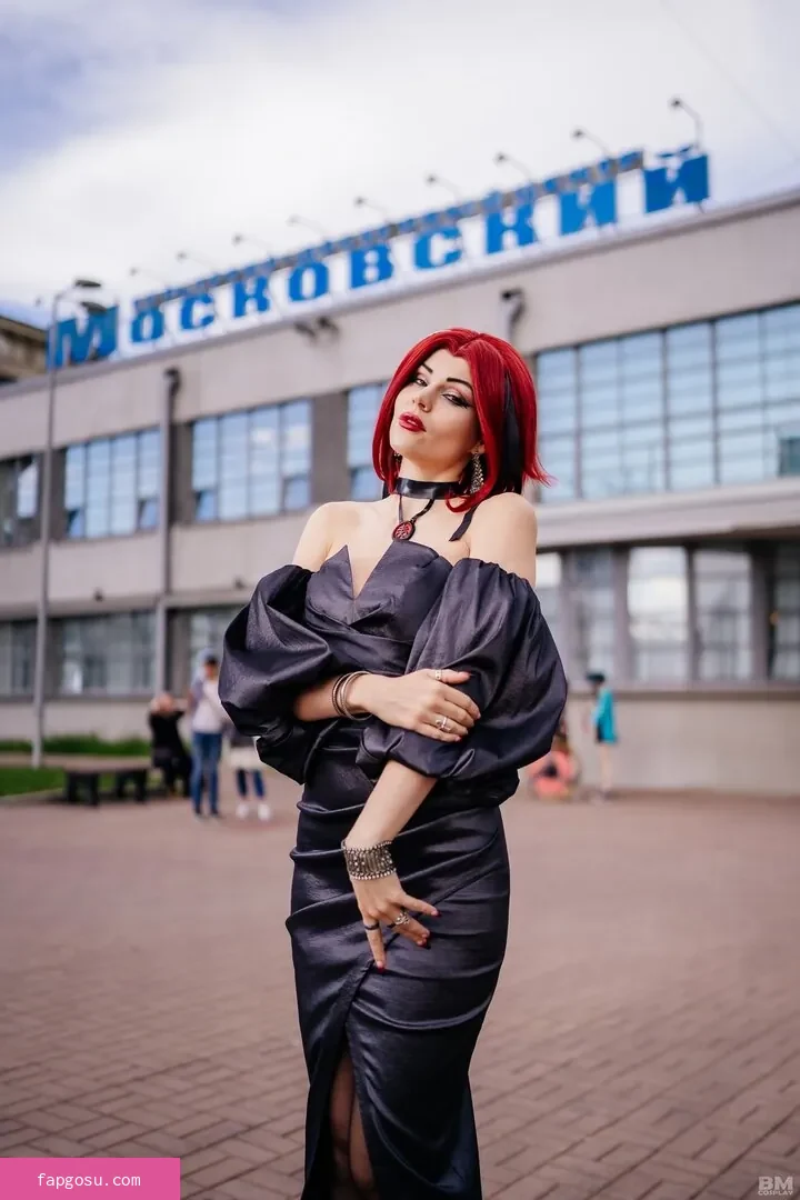 Anya Ichios