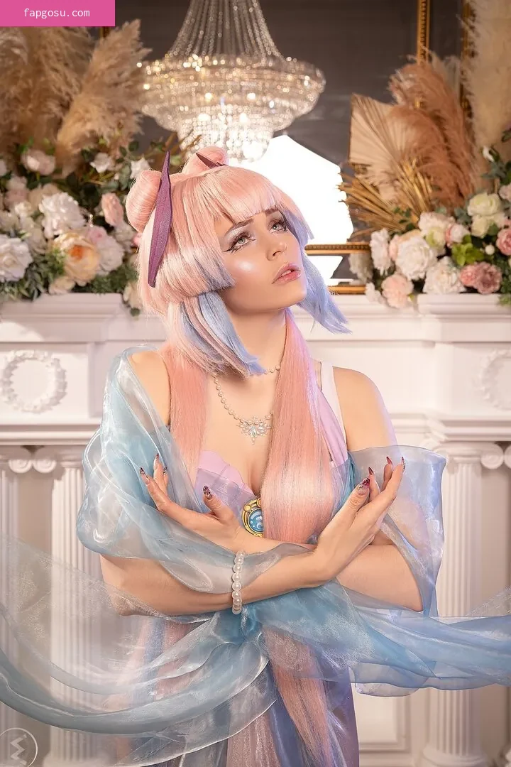 Anya Ichios
