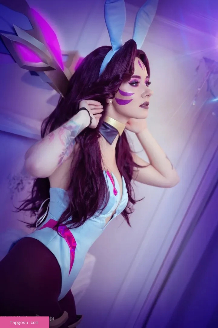 Anya Ichios