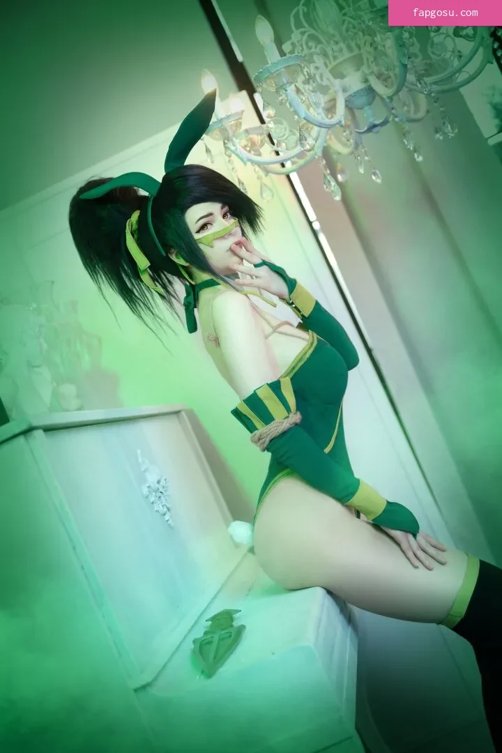 Anya Ichios