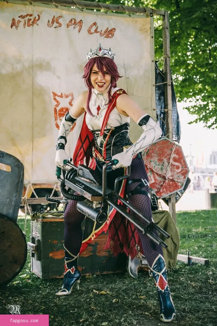 Anya Ichios