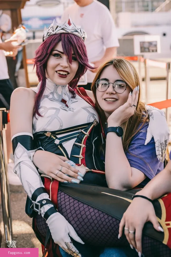 Anya Ichios