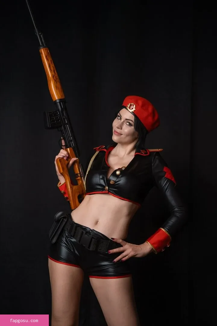 Anya Ichios