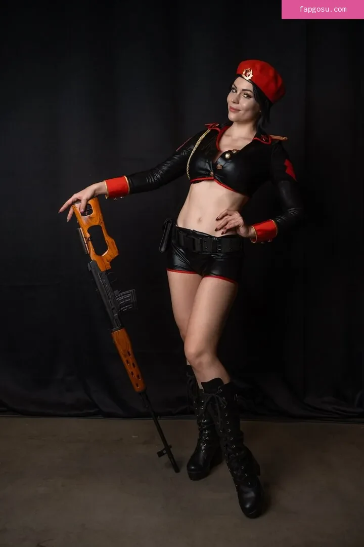 Anya Ichios