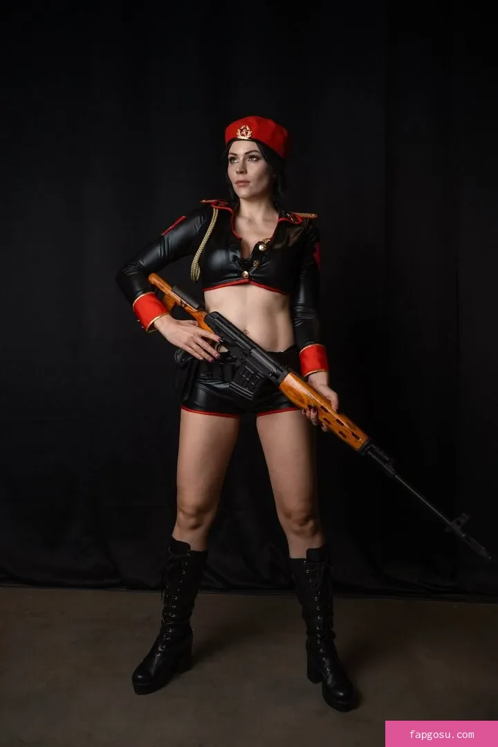 Anya Ichios