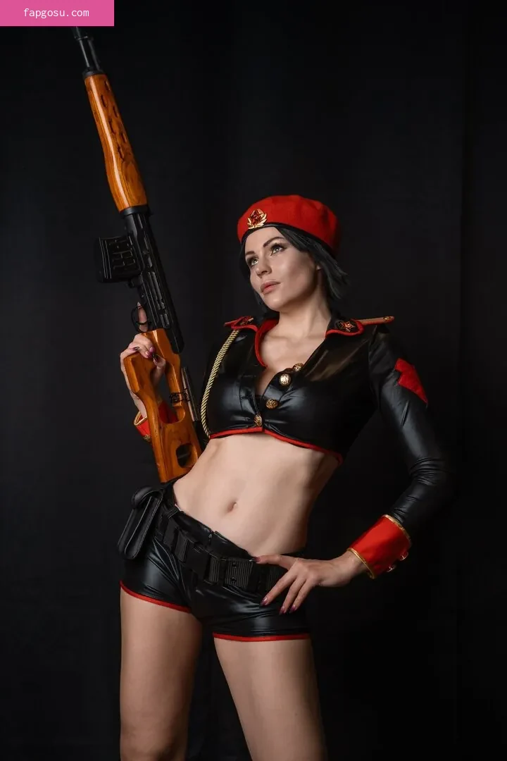 Anya Ichios