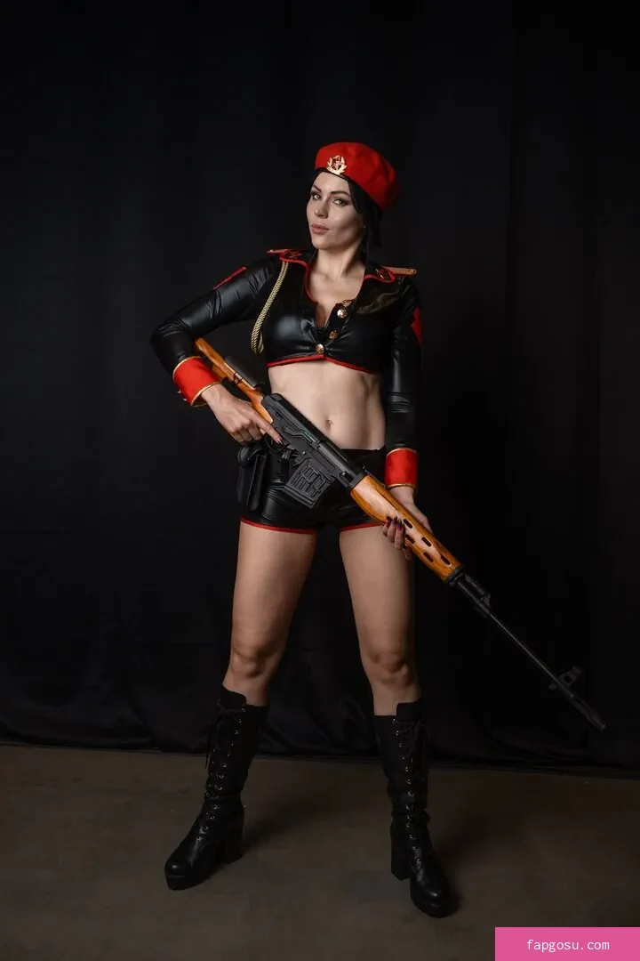 Anya Ichios