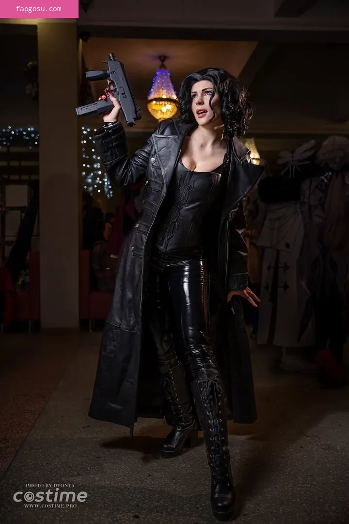 Anya Ichios