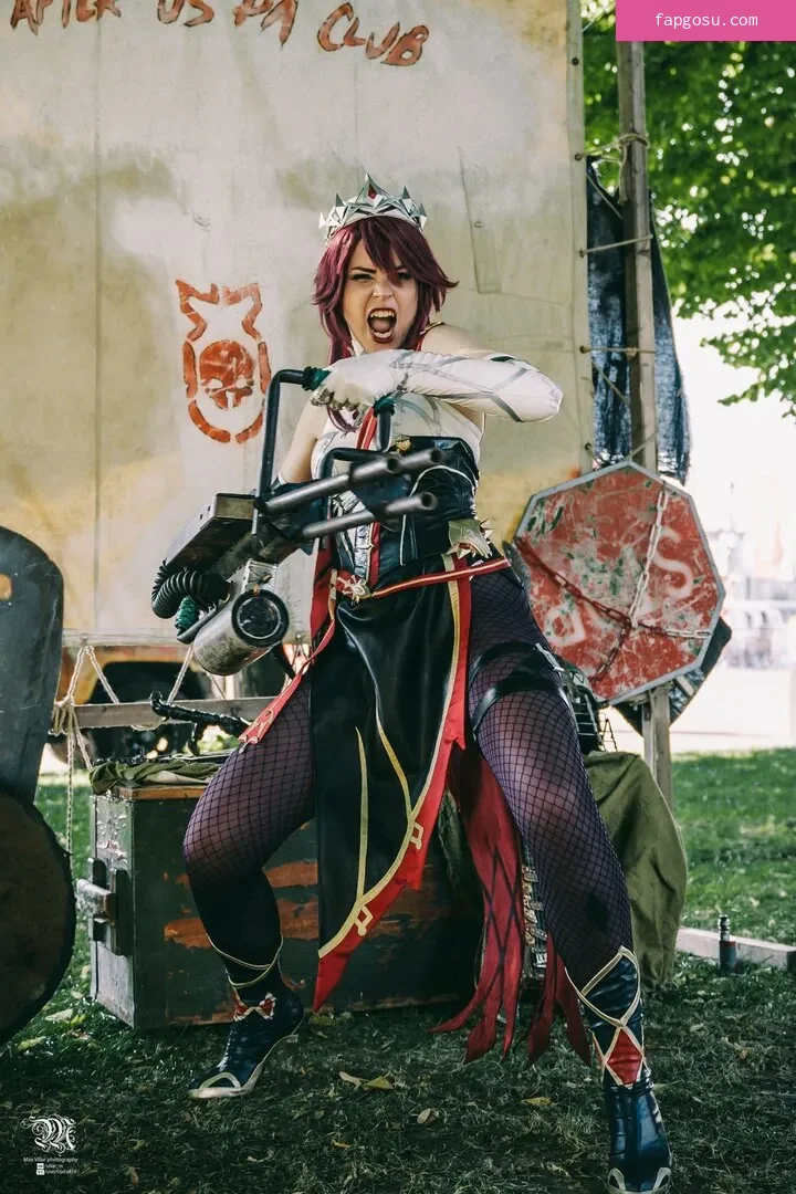 Anya Ichios