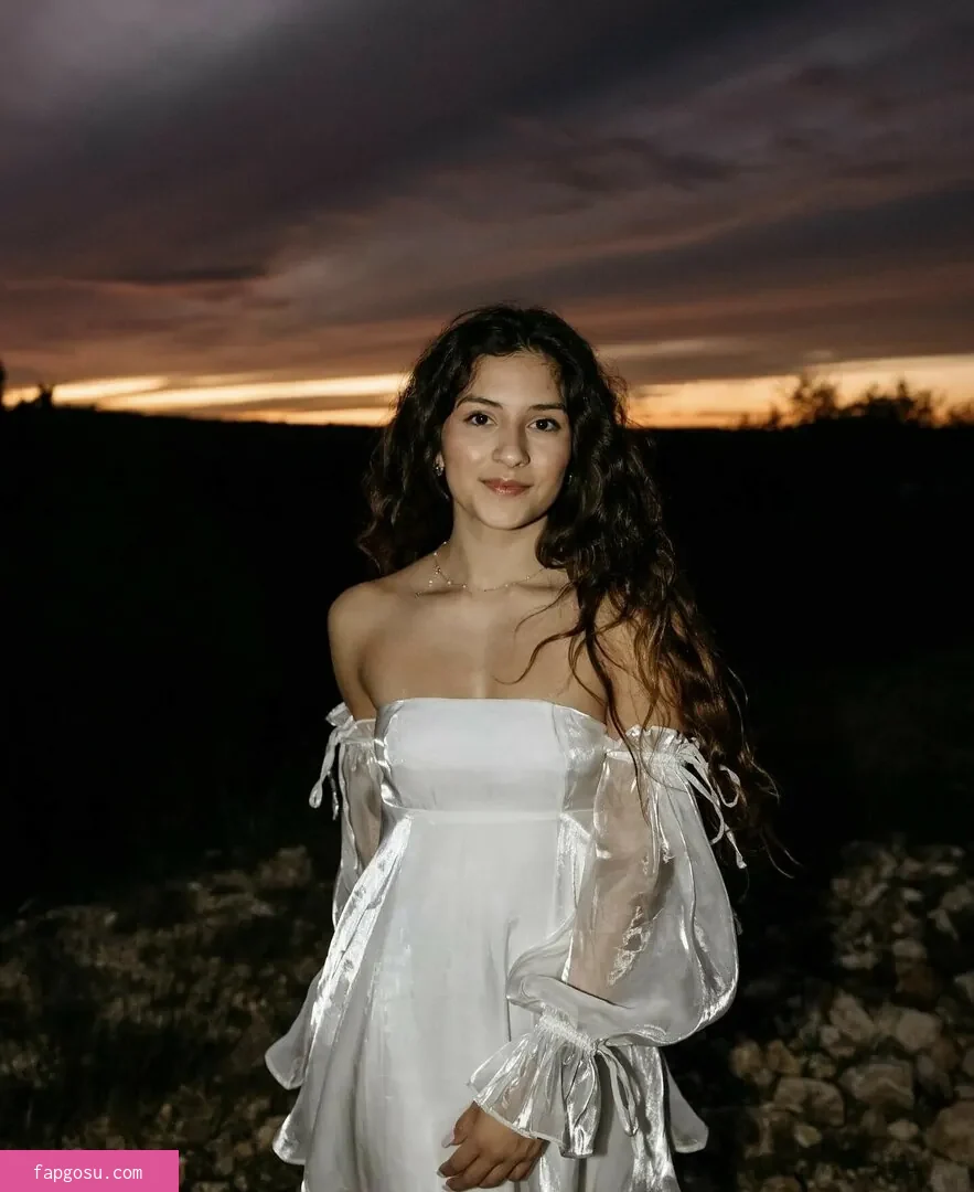 Alyssa Jewel - Photo #1