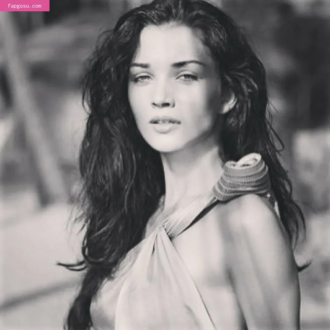 Amy Jackson