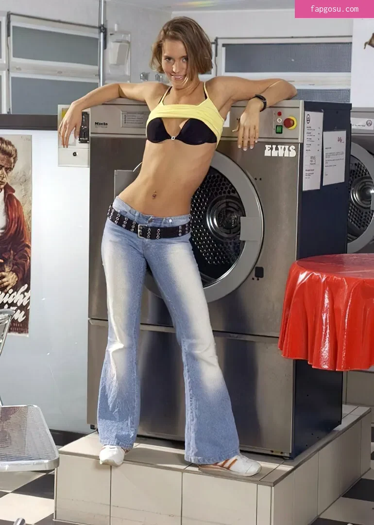 Anja Juliette Laval