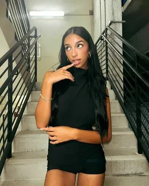 Adriana Kolanovic content