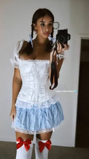 Adriana Kolanovic content