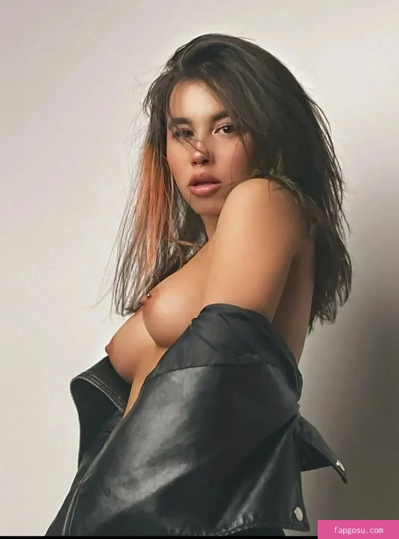aliya_kiss