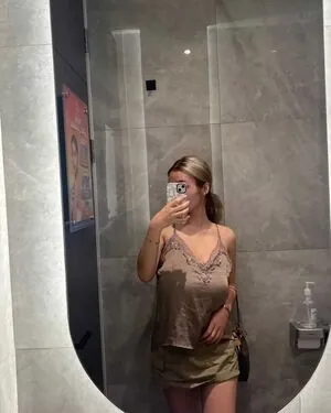Anastasya Khosasih