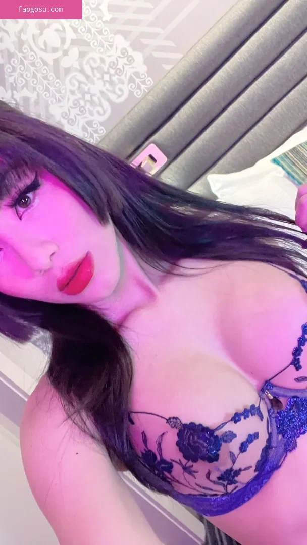 Arabella Kat