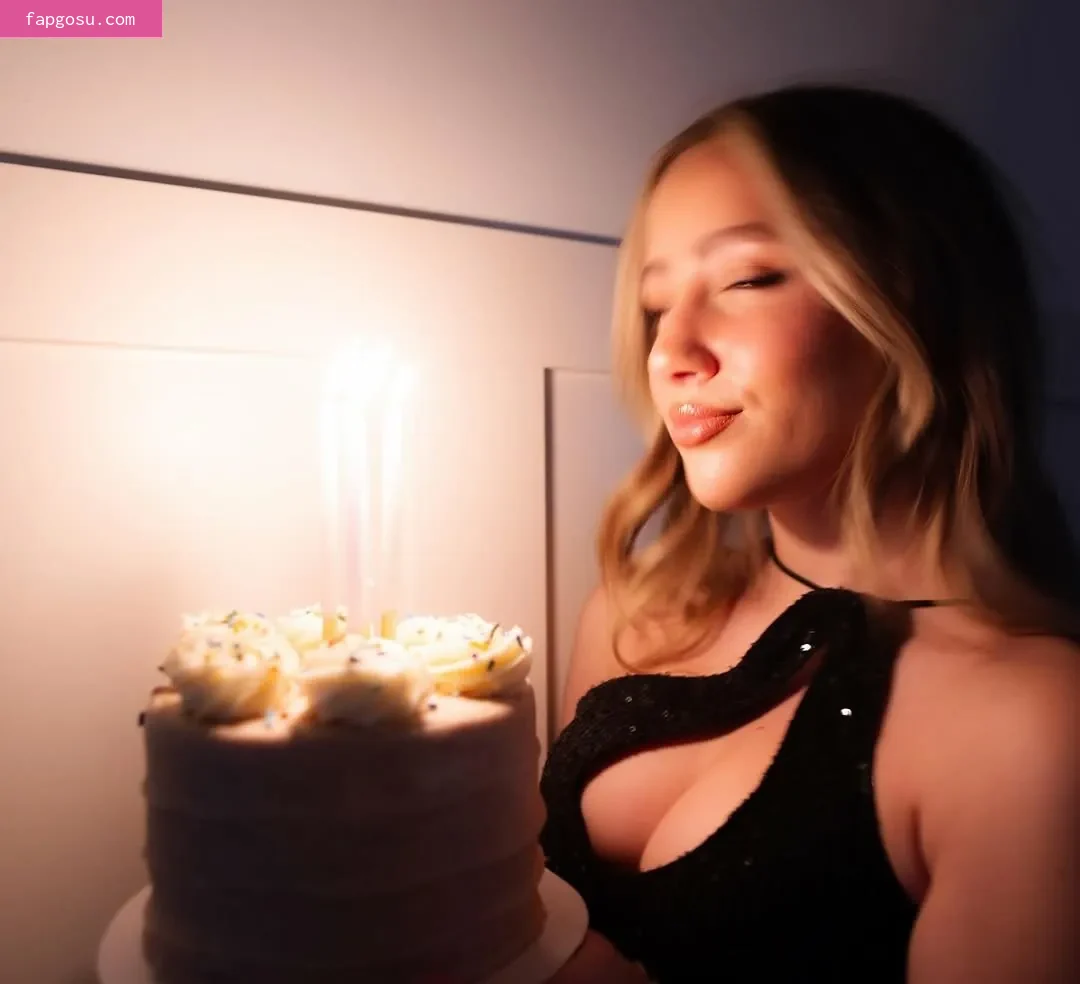 Ava Kolker