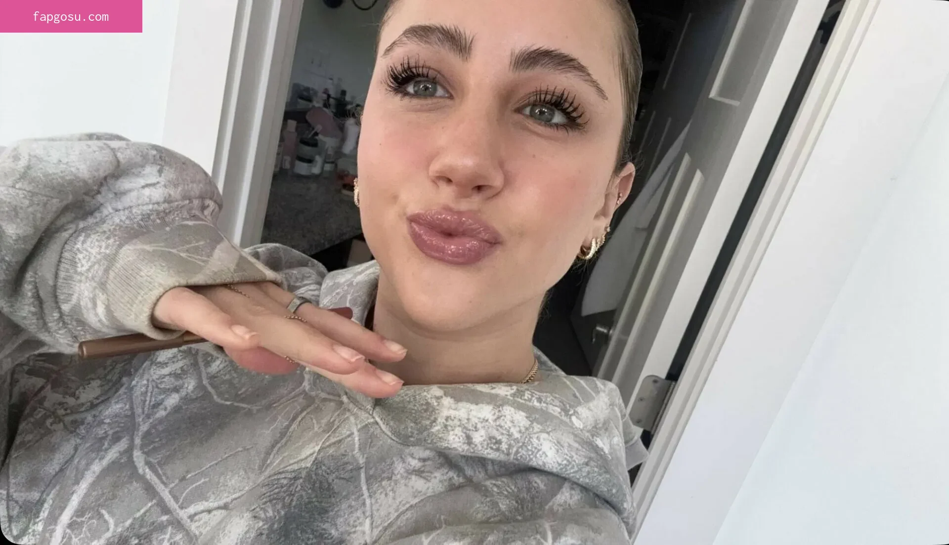 Ava Kolker