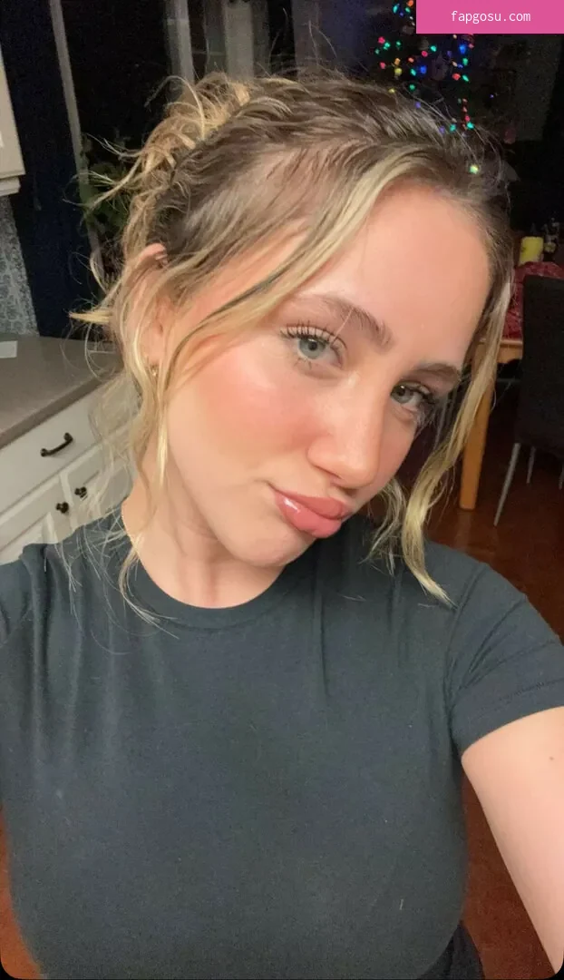 Ava Kolker