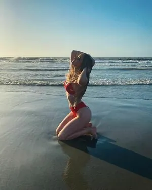 Alana Lliteras content