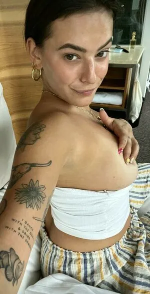 alexandracoveos content
