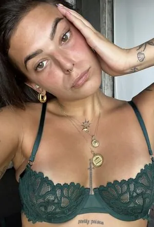 alexandracoveos content