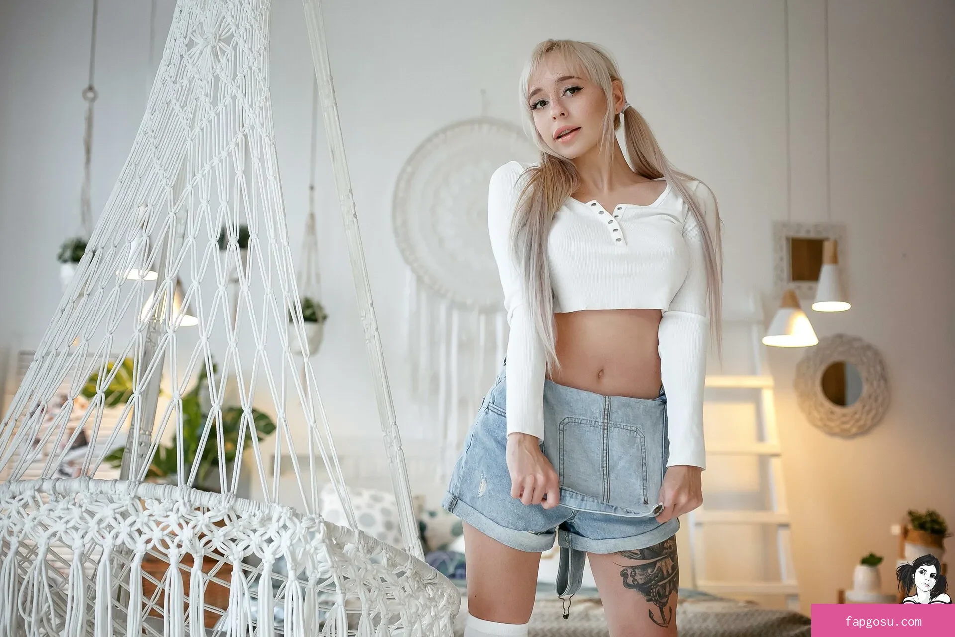AliceBong