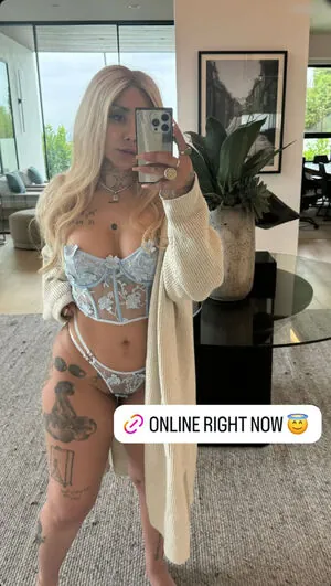 Ally Lotti content
